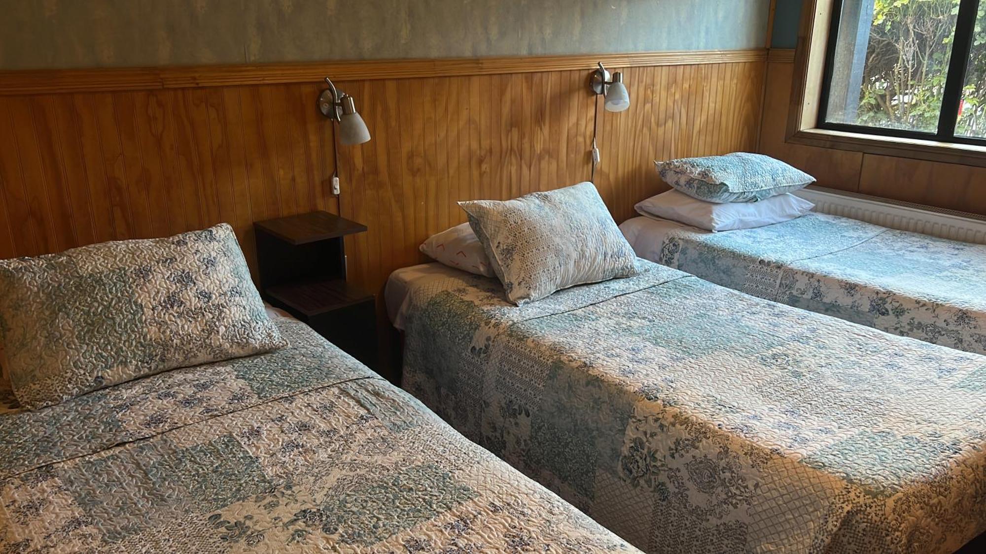 Hostal Victoria Punta Arenas Exterior photo